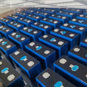 EVE lifepo4 batterie 280A 3.2v batterie prismatique batterie de stockage d\'énergie